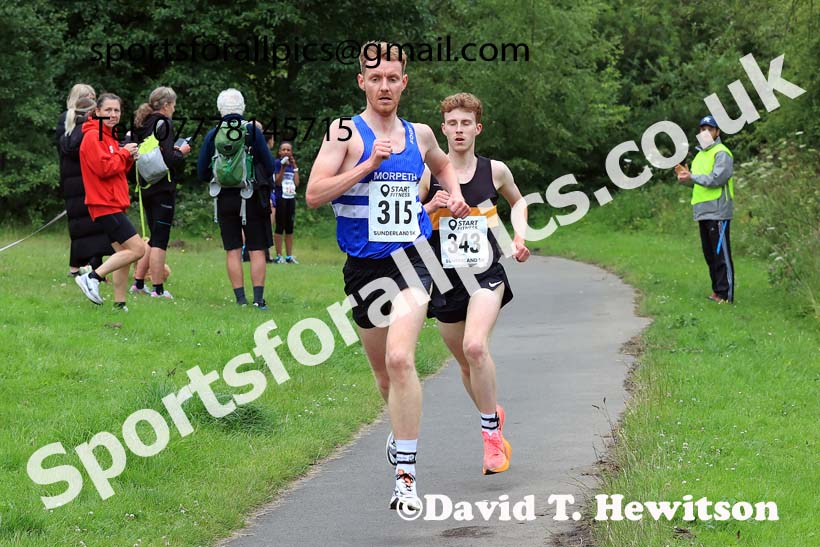Senior men, 2024 Sunderland Harriers 5k, Silksworth, Sunderland.  Photo: David T. Hewitson/Sports for All Pics